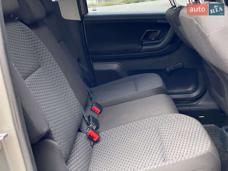 Микровэн Skoda Roomster 2011 в Днепре