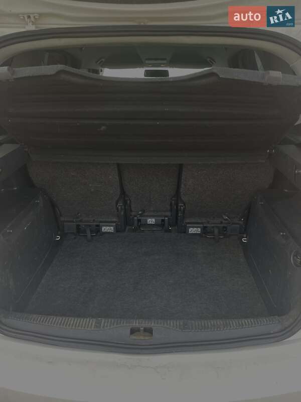 Мікровен Skoda Roomster 2012 в Чернівцях фото 19 Мікровен Skoda Roomster 2012 в Чернівцях