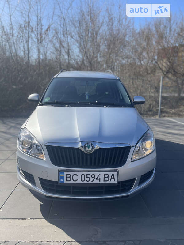 Микровэн Skoda Roomster 2011 в Луцке