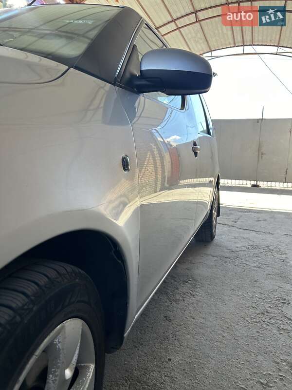 Микровэн Skoda Roomster 2008 в Веселинове