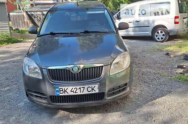 Мікровен Skoda Roomster 2009 в Рівному