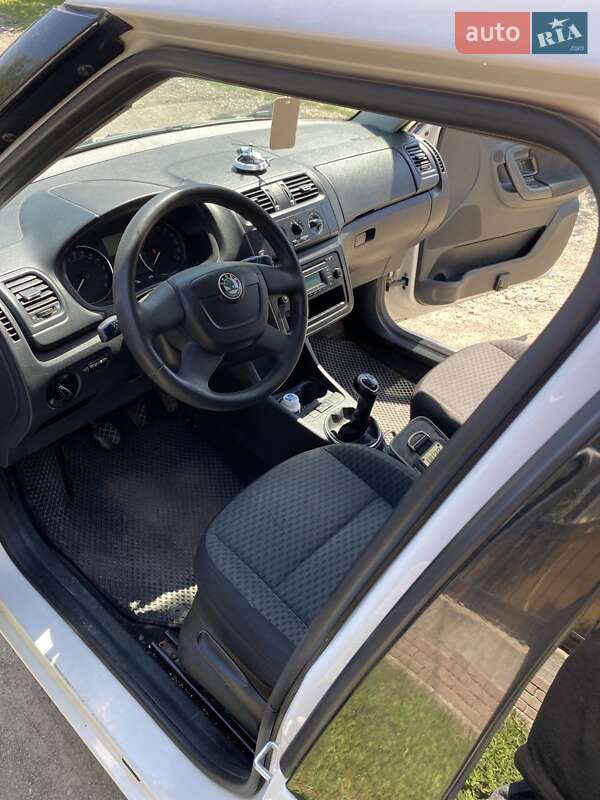 Мікровен Skoda Roomster 2012 в Чернівцях фото 3 Мікровен Skoda Roomster 2012 в Чернівцях