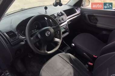 Микровэн Skoda Roomster 2013 в 