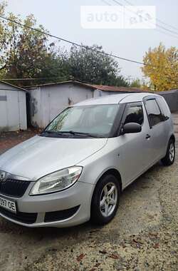 Микровэн Skoda Roomster 2010 в Львове