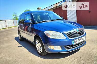 Микровэн Skoda Roomster 2011 в Ровно