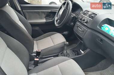 Микровэн Skoda Roomster 2009 в 