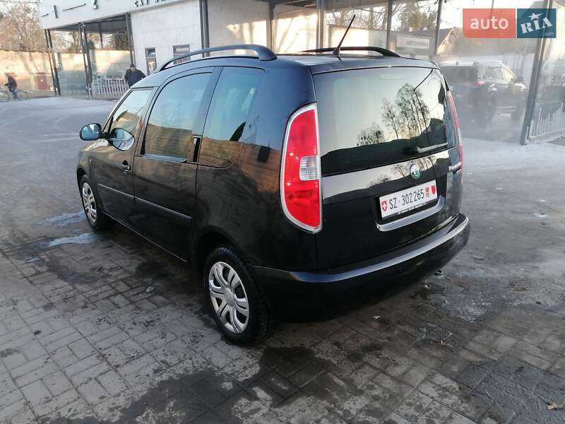 Микровэн Skoda Roomster 2012 в 