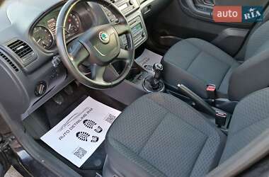 Микровэн Skoda Roomster 2012 в 