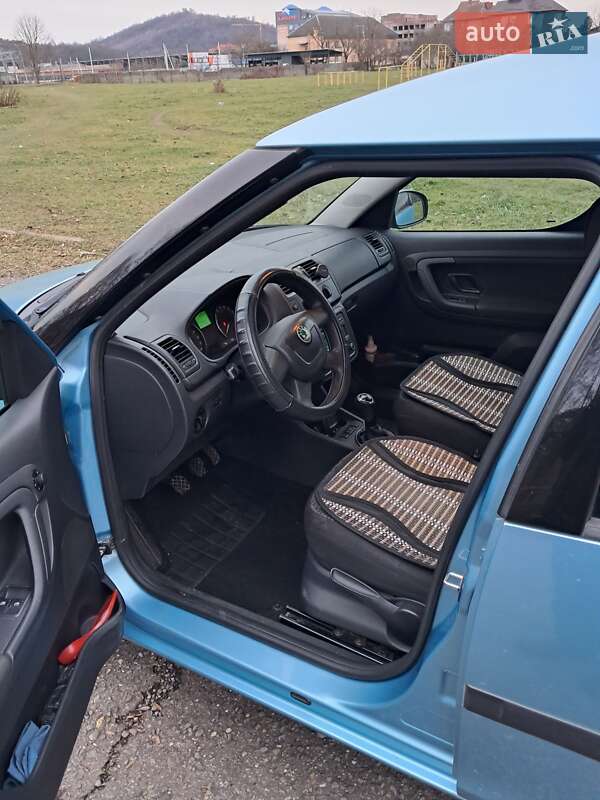 Микровэн Skoda Roomster 2010 в Мукачево