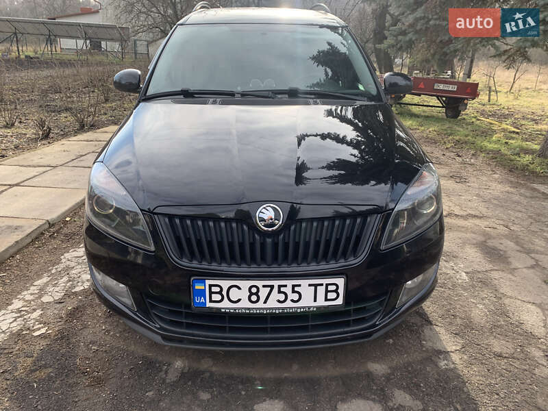 Микровэн Skoda Roomster 2015 в Львове