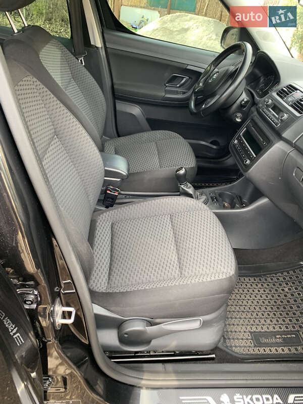 Микровэн Skoda Roomster 2015 в Львове