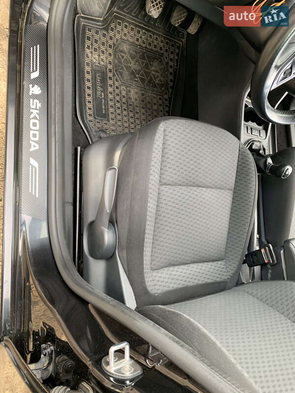 Микровэн Skoda Roomster 2015 в Львове