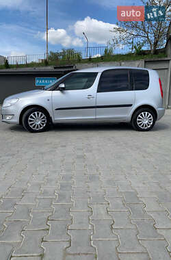 Микровэн Skoda Roomster 2012 в 