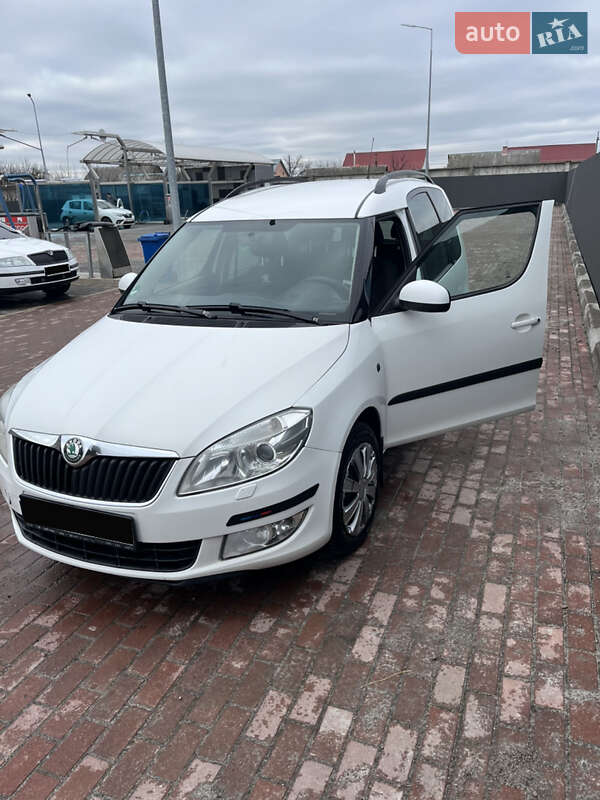 Мікровен Skoda Roomster 2012 в Сарнах