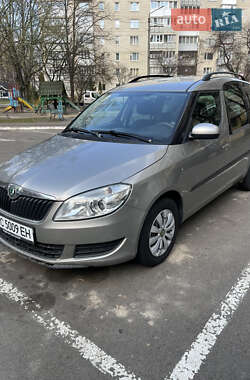 Микровэн Skoda Roomster 2010 в 