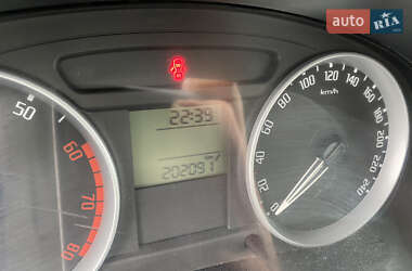 Микровэн Skoda Roomster 2009 в 