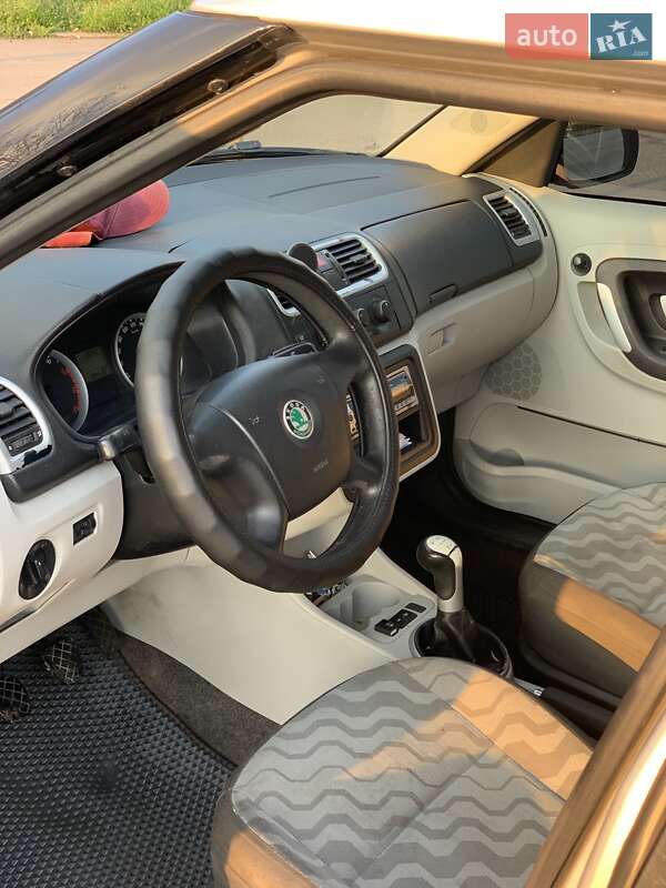 Микровэн Skoda Roomster 2007 в Запорожье