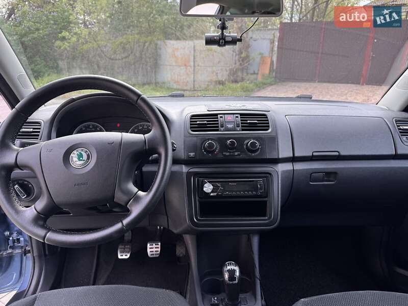 Микровэн Skoda Roomster 2007 в Запорожье