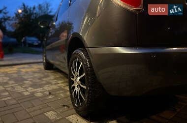 Микровэн Skoda Roomster 2008 в 