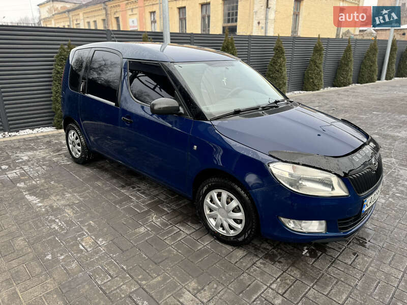 Skoda Roomster 2013