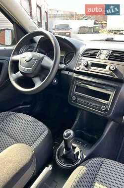 Микровэн Skoda Roomster 2010 в 