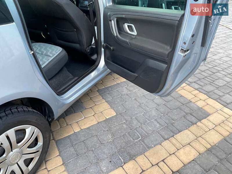 Мікровен Skoda Roomster 2009 в Любомлі