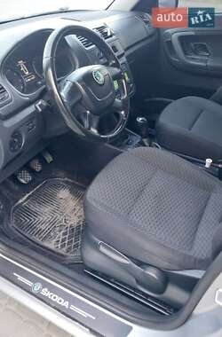 Микровэн Skoda Roomster 2012 в 