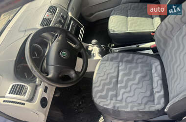 Микровэн Skoda Roomster 2007 в 