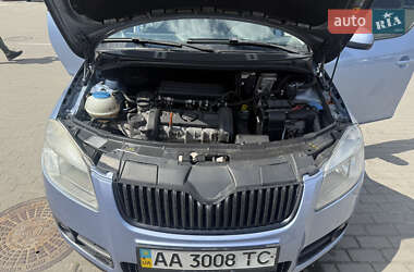 Микровэн Skoda Roomster 2007 в 