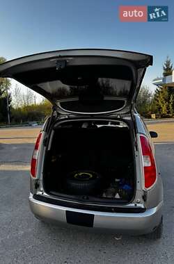 Микровэн Skoda Roomster 2007 в 
