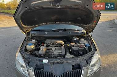 Микровэн Skoda Roomster 2007 в 