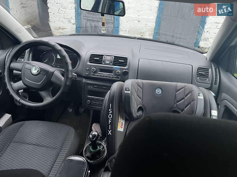 Мікровен Skoda Roomster 2012 в Сарнах