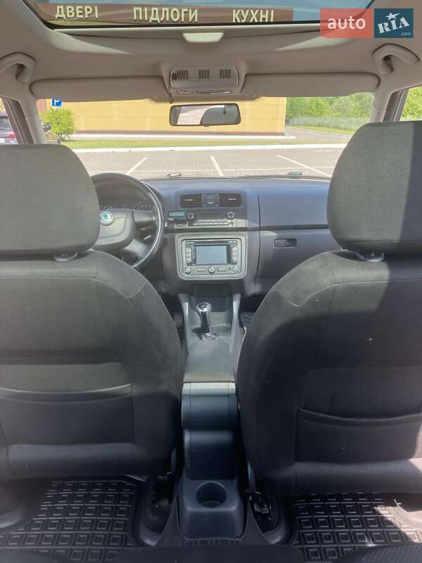 Микровэн Skoda Roomster 2012 в Львове