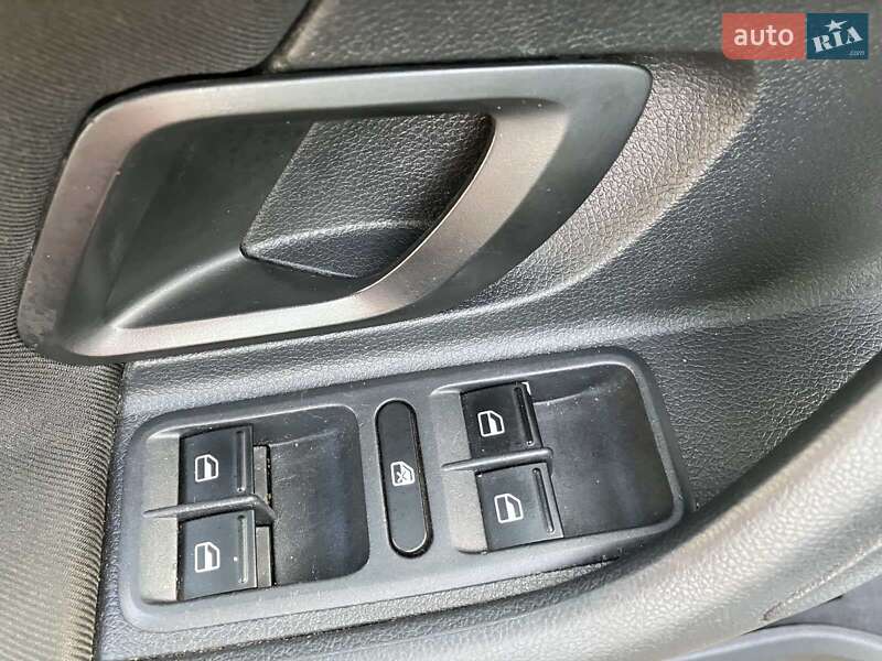 Микровэн Skoda Roomster 2012 в Львове