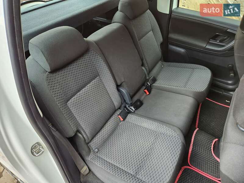 Микровэн Skoda Roomster 2010 в Раздельной