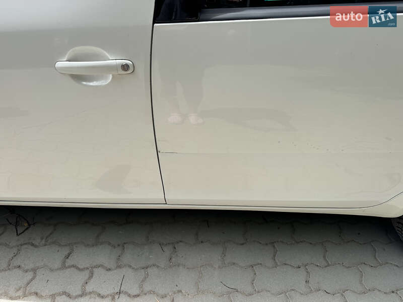 Микровэн Skoda Roomster 2013 в Львове