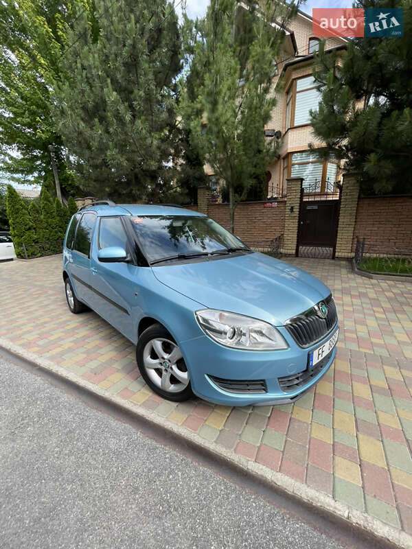 Skoda Roomster 2011