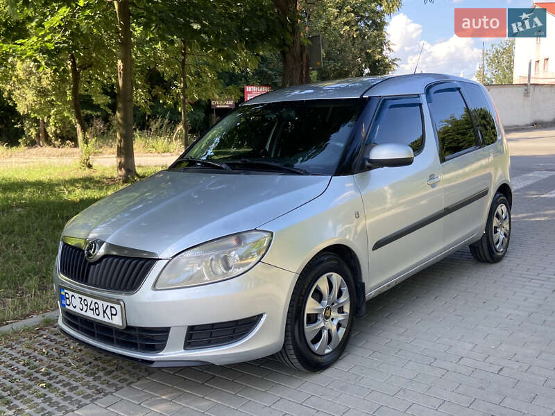 Микровэн Skoda Roomster 2010 в 