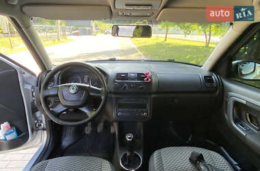 Микровэн Skoda Roomster 2010 в 