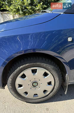 Микровэн Skoda Roomster 2009 в 