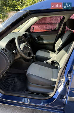 Микровэн Skoda Roomster 2009 в 