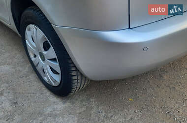 Микровэн Skoda Roomster 2010 в 