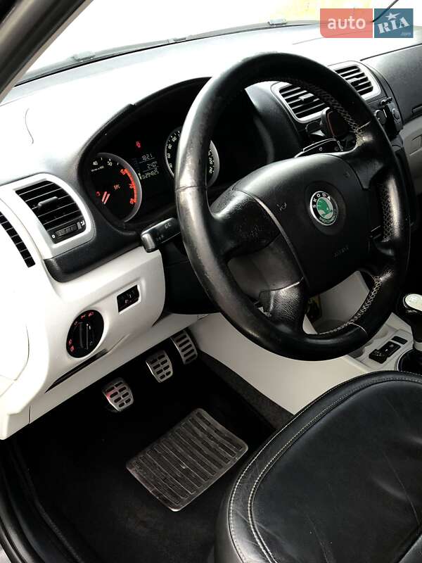 Микровэн Skoda Roomster 2007 в Николаеве
