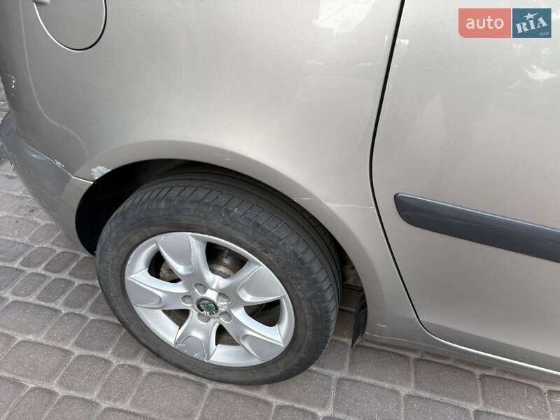 Мікровен Skoda Roomster 2011 в Вінниці