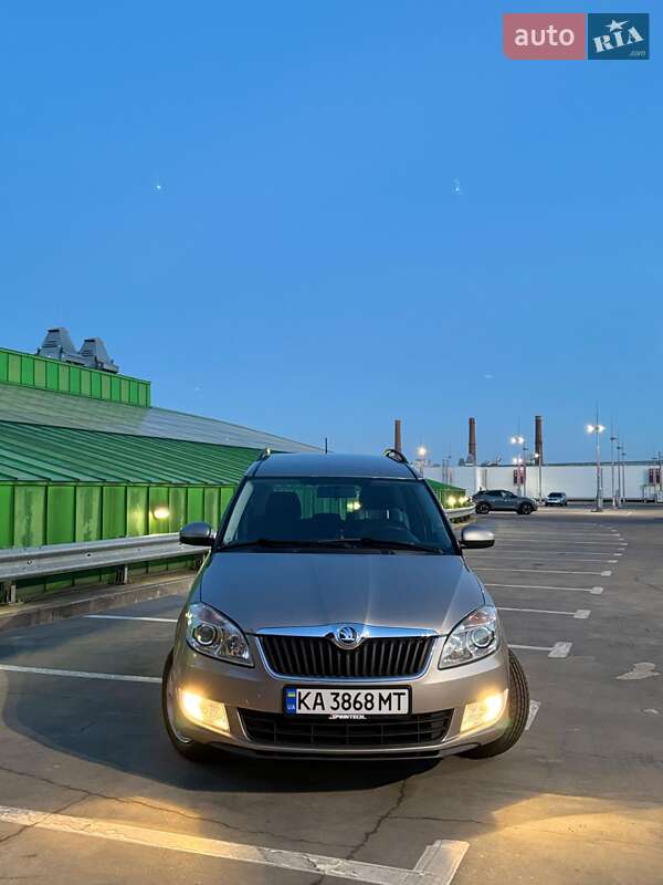 Skoda Roomster 2013