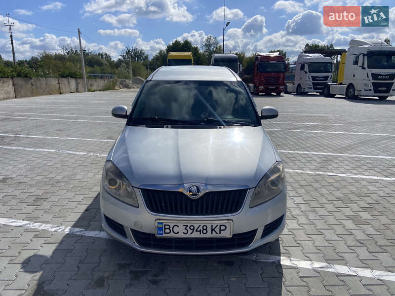 Мікровен Skoda Roomster 2010 в Львові