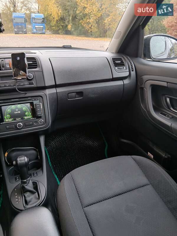 Микровэн Skoda Roomster 2011 в Ровно фото 10 Микровэн Skoda Roomster 2011 в Ровно