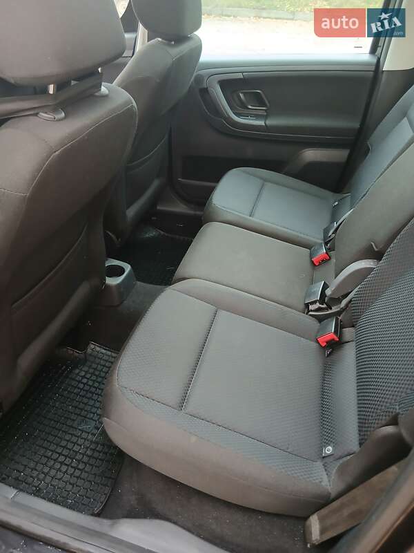 Микровэн Skoda Roomster 2011 в Ровно фото 14 Микровэн Skoda Roomster 2011 в Ровно