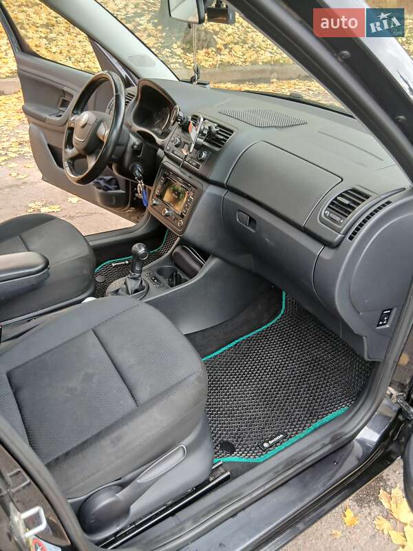 Микровэн Skoda Roomster 2011 в Ровно фото 12 Микровэн Skoda Roomster 2011 в Ровно