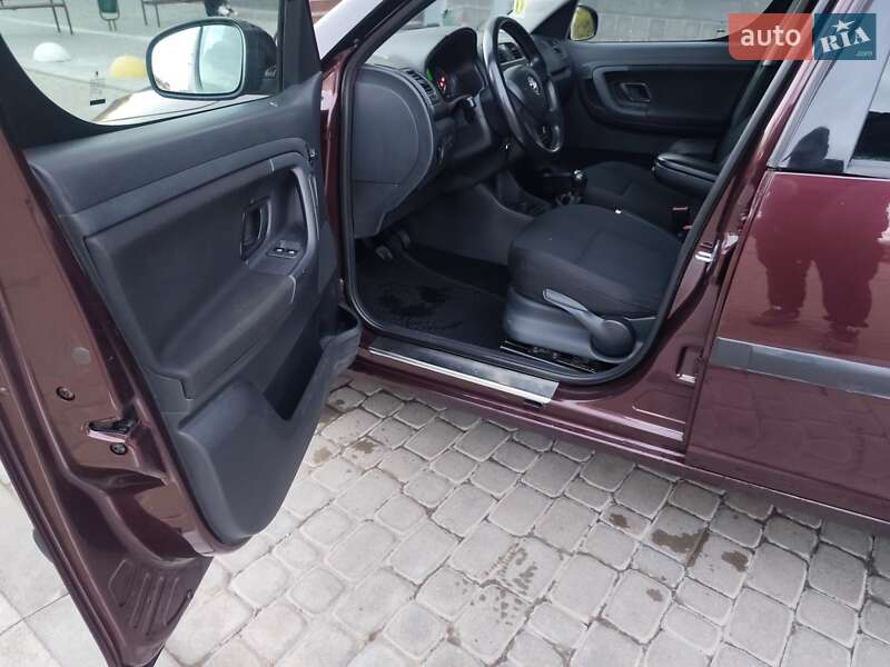 Микровэн Skoda Roomster 2013 в Харькове